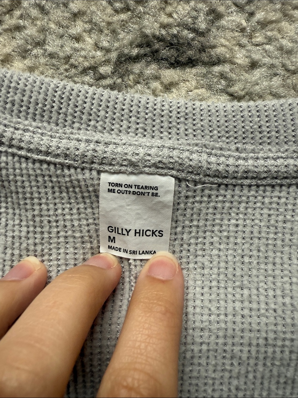 Light Gray V-Neck Knit Cropped Sweater - Picture 2 of 4